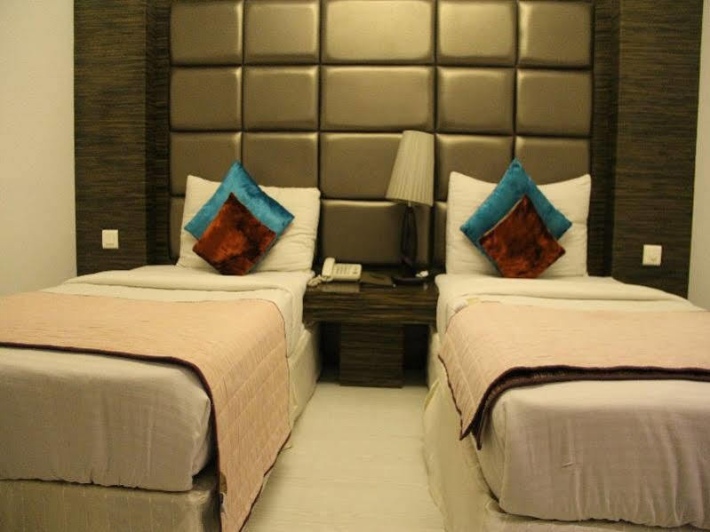 Twin Tree Naraina Delhi Local Ids Allowed 3* New Delhi
