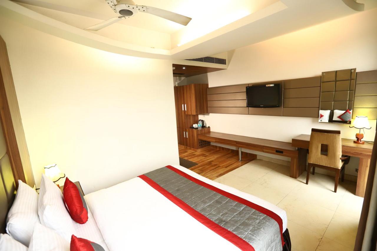 Twin Tree Naraina Delhi Local Ids Allowed Hotel 3*
