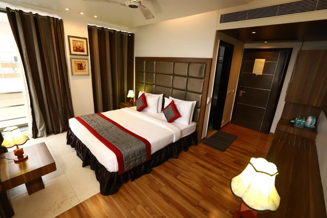 Twin Tree Naraina Delhi Local Ids Allowed Hotel New Delhi