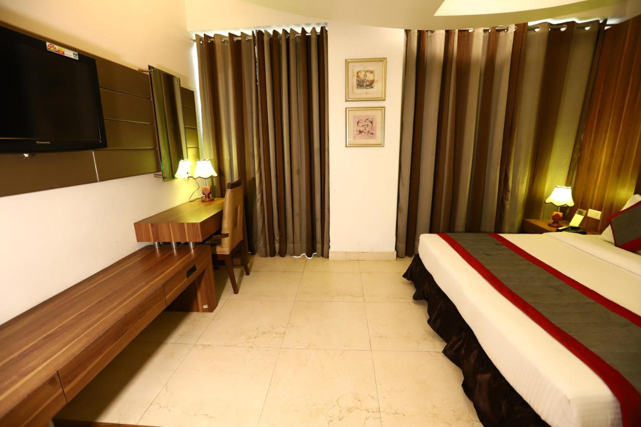 Twin Tree Naraina Delhi Local Ids Allowed Hotel 3*